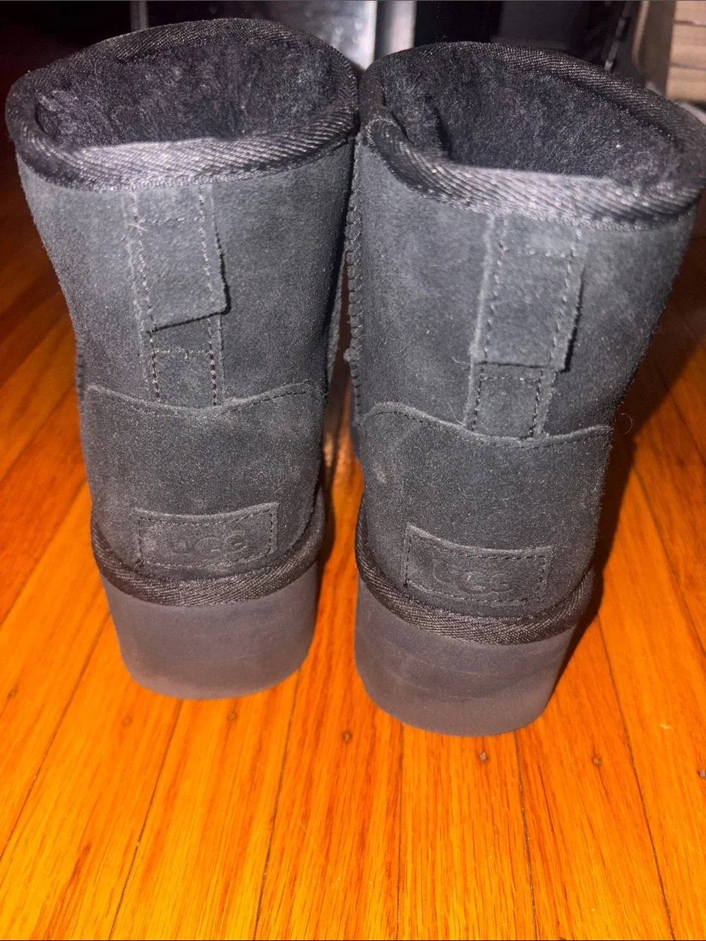 UGG soft black